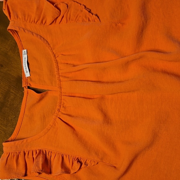 Orange and Light Orange Ruffle Sleeveless Tops - Picture 7 of 7